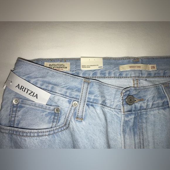 Aritzia Levi’s Baggy Dad Jeans - Picture 8 of 10